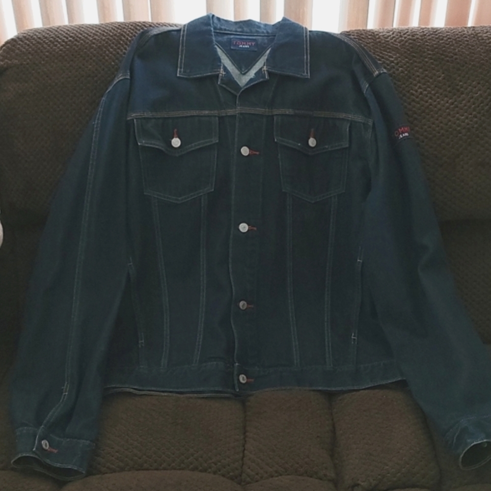 Tommy Hilfiger